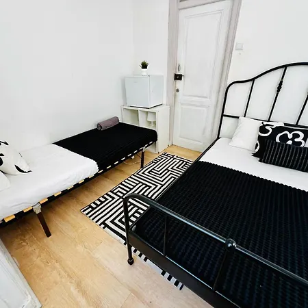Luxury In Lisbon, Ideal For Tourists Hostel