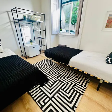 호스텔 Luxury In Lisbon, Ideal For Tourists *