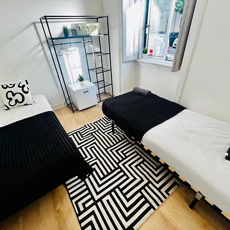 호스텔 Luxury In Lisbon, Ideal For Tourists
